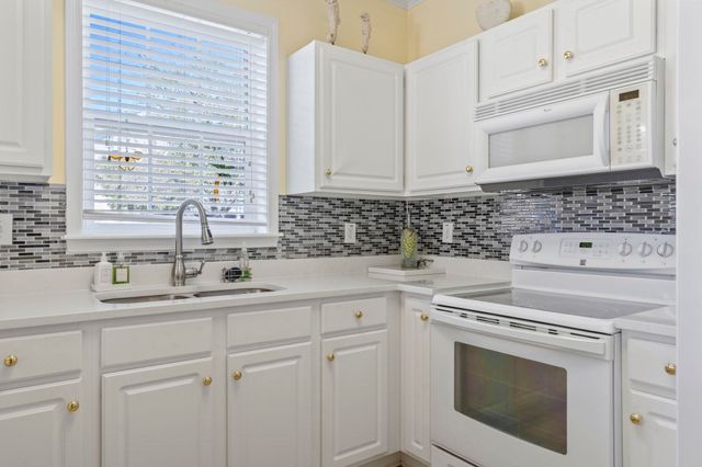 6203 Catalina Dr Unit 415, North Myrtle Beach, SC 29582