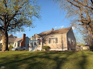415 N 18th Avenue, Beech Grove, IN 46107