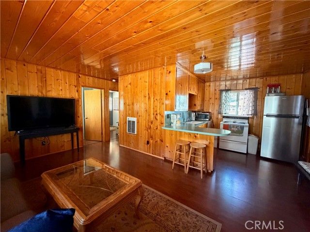 6028 Lake, Angelus Oaks, CA 92305