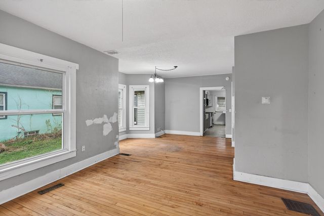 4051 Bryant Avenue N, Minneapolis, MN 55412