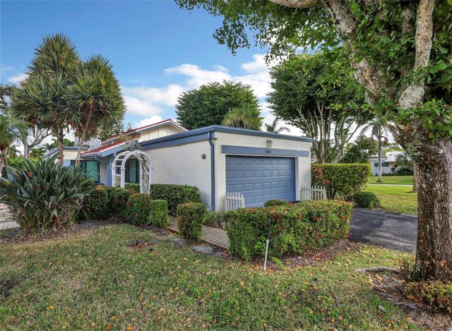 5541 Ainsley Court, Boynton Beach, FL 33437
