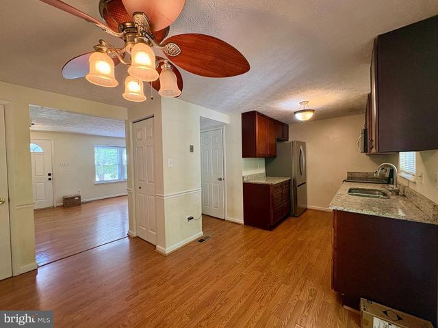 8112 PARKDALE CT, Springfield, VA 22153