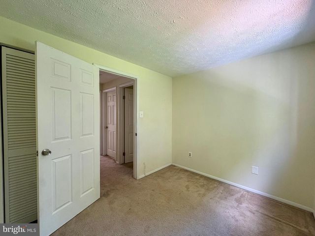 8112 PARKDALE CT, Springfield, VA 22153