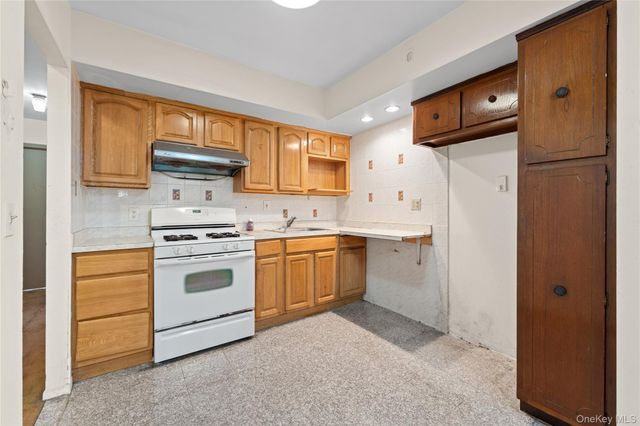 7442 43rd Avenue, Elmhurst, NY 11373