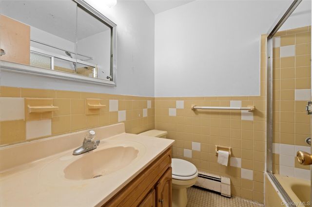 7442 43rd Avenue, Elmhurst, NY 11373