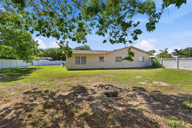 636 TESSIER COURT, Tarpon Springs, FL 34689