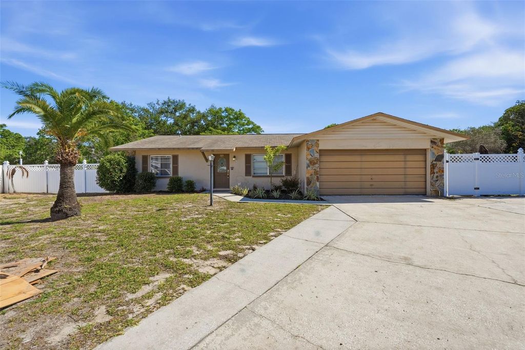636 TESSIER COURT, Tarpon Springs, FL 34689