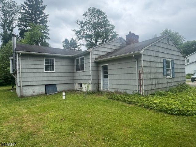 2 Shores Rd, Mendham Twp., NJ 07869