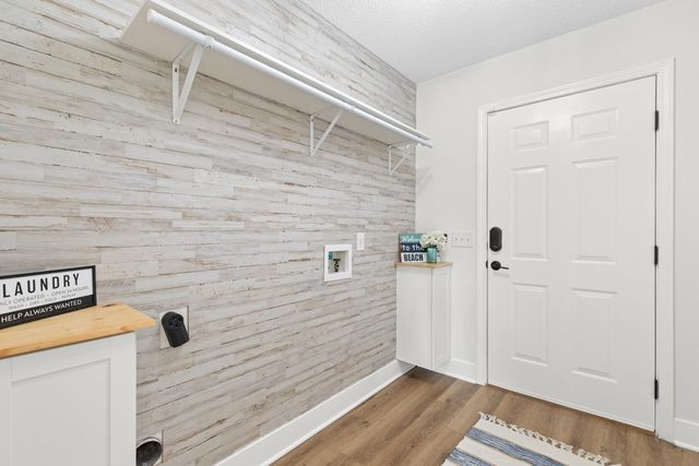 7437 Brevard Street, Navarre, FL 32566