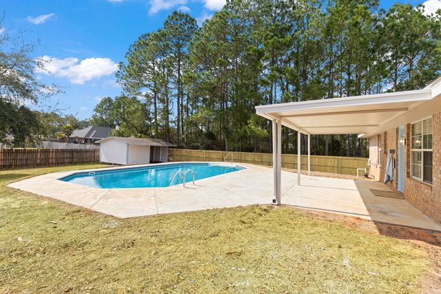 7437 Brevard Street, Navarre, FL 32566