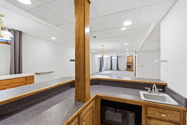 3528 S Southvale Court, Springfield, MO 65804