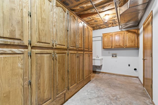 3528 S Southvale Court, Springfield, MO 65804