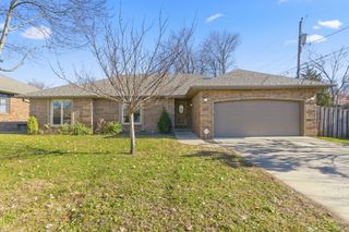 3528 S Southvale Court, Springfield, MO 65804