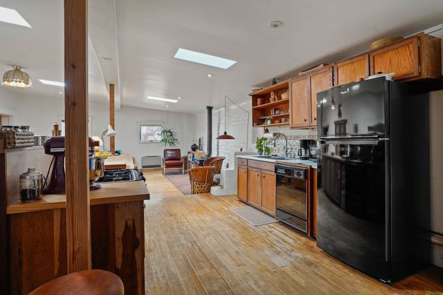 440 Los Pinos, Santa Fe, NM 87507