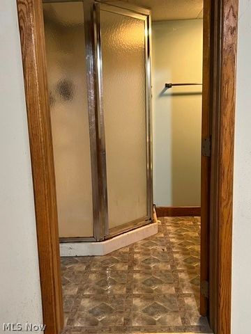 27 Woodland Drive, New Middletown, OH 44442