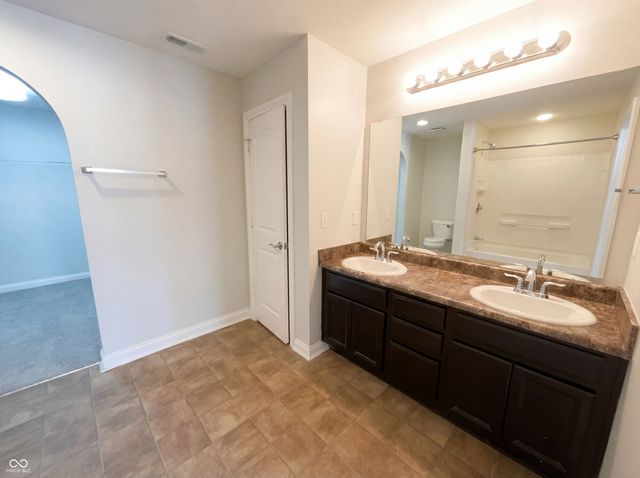 2870 Avebury Way, Brownsburg, IN 46112