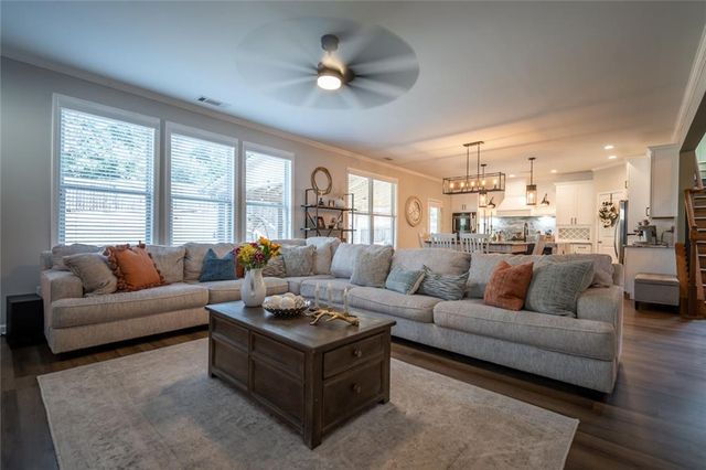 52 Frost Cove, Hoschton, GA 30548