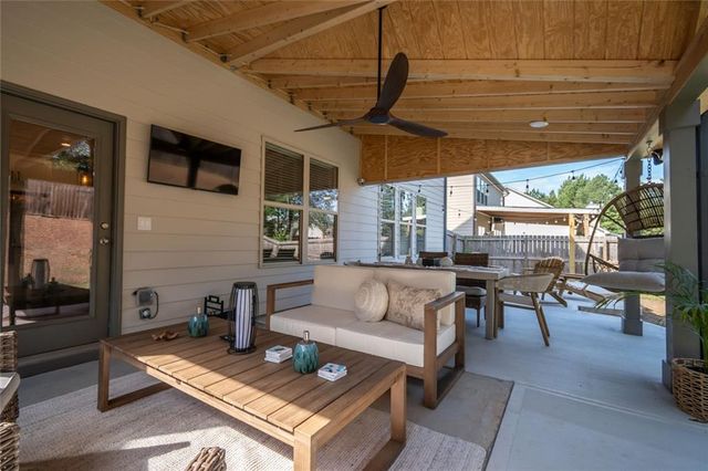 52 Frost Cove, Hoschton, GA 30548