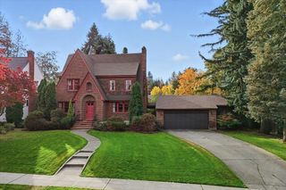 1016 E Overbluff Rd, Spokane, WA 99223