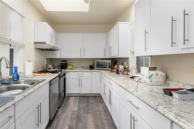 369 Thayer Street, Providence, RI 02906