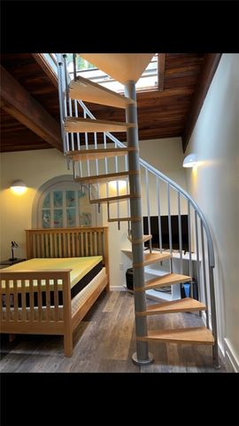 369 Thayer Street, Providence, RI 02906