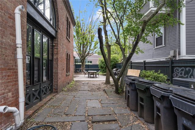 369 Thayer Street, Providence, RI 02906