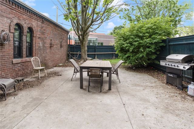 369 Thayer Street, Providence, RI 02906