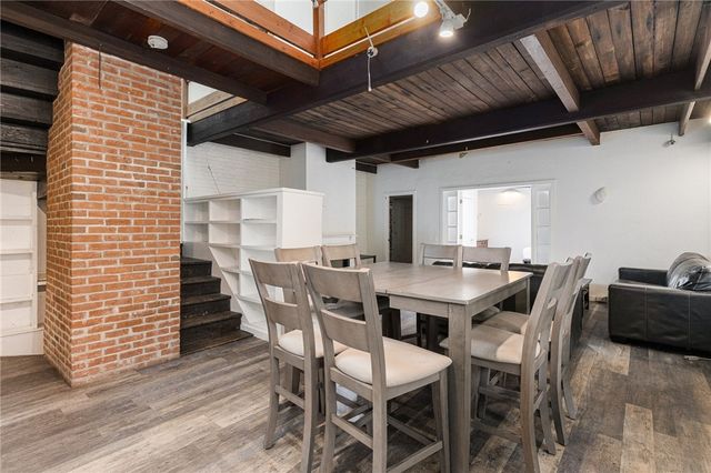 369 Thayer Street, Providence, RI 02906