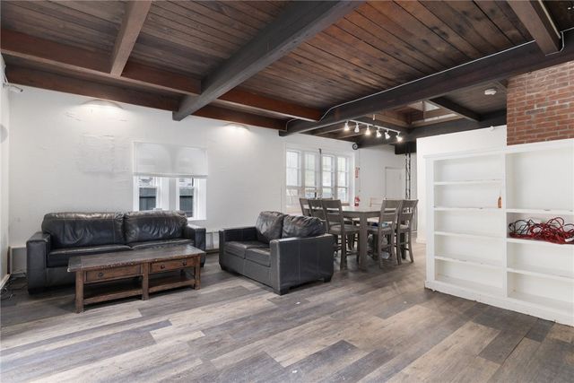 369 Thayer Street, Providence, RI 02906