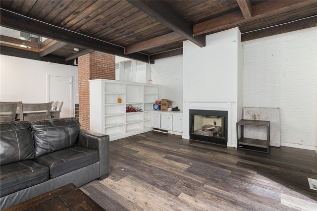 369 Thayer Street, Providence, RI 02906