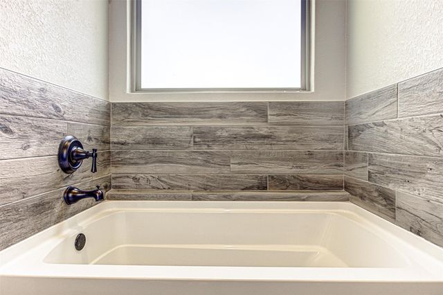 433 Dove TRL, Bertram, TX 78605