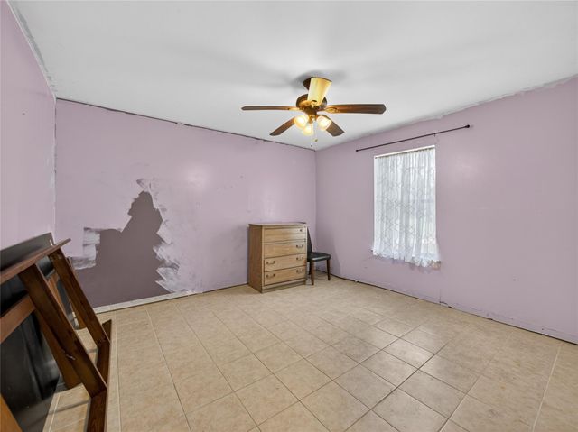 1405 Southwood Hills DR, Taylor, TX 76574