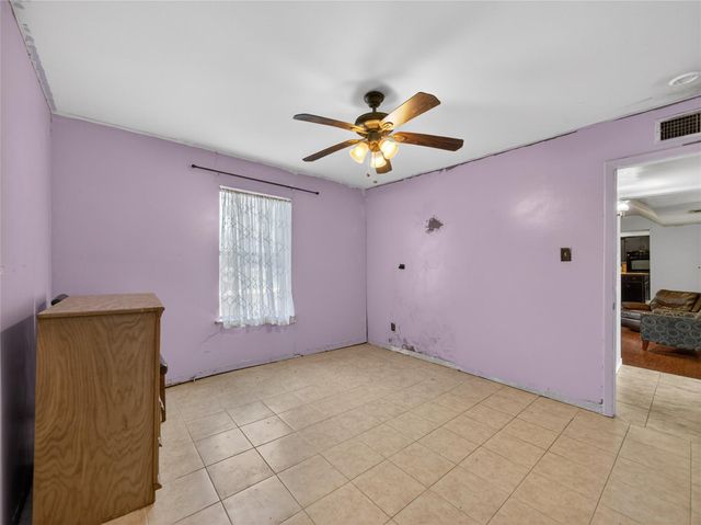 1405 Southwood Hills DR, Taylor, TX 76574