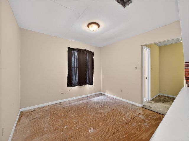 1405 Southwood Hills DR, Taylor, TX 76574