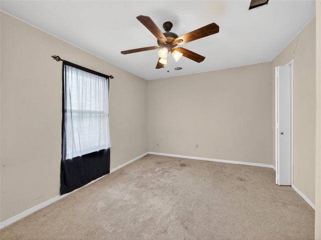 1405 Southwood Hills DR, Taylor, TX 76574