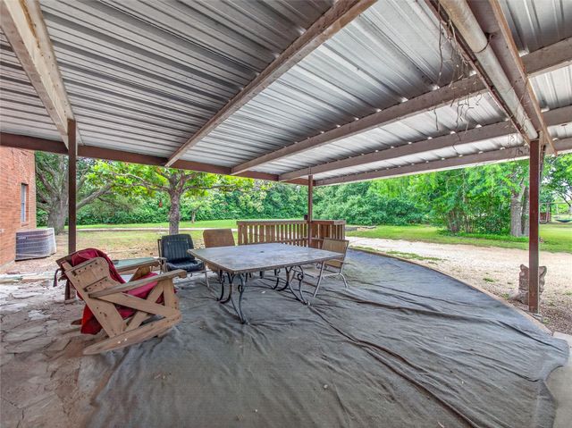 1405 Southwood Hills DR, Taylor, TX 76574