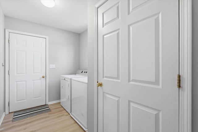 902 SHAKERTOWN WAY, Columbia, MO 65203