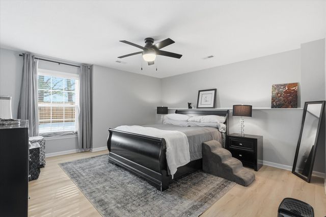 902 SHAKERTOWN WAY, Columbia, MO 65203