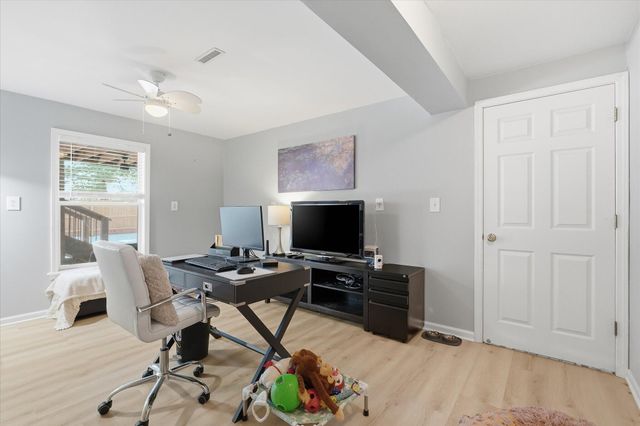 902 SHAKERTOWN WAY, Columbia, MO 65203