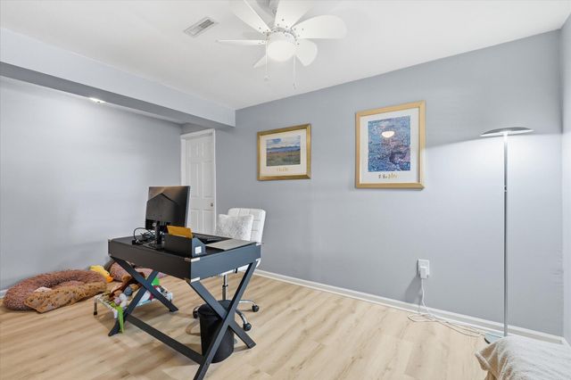 902 SHAKERTOWN WAY, Columbia, MO 65203