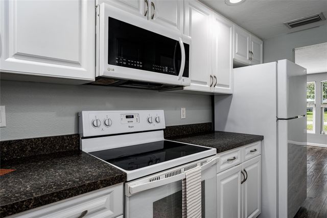3504 38TH STREET E, Palmetto, FL 34221