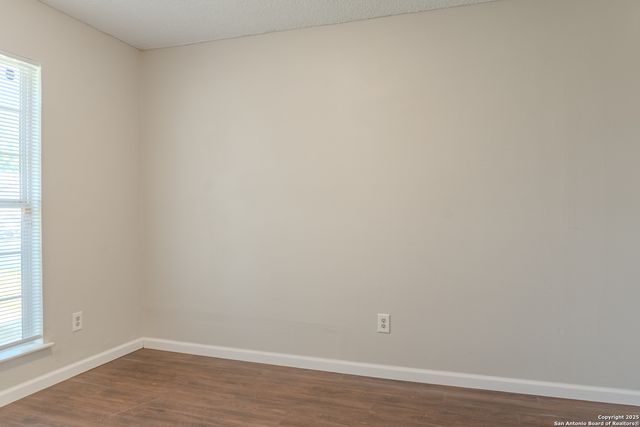 5962 Cliff Valley, San Antonio, TX 78250