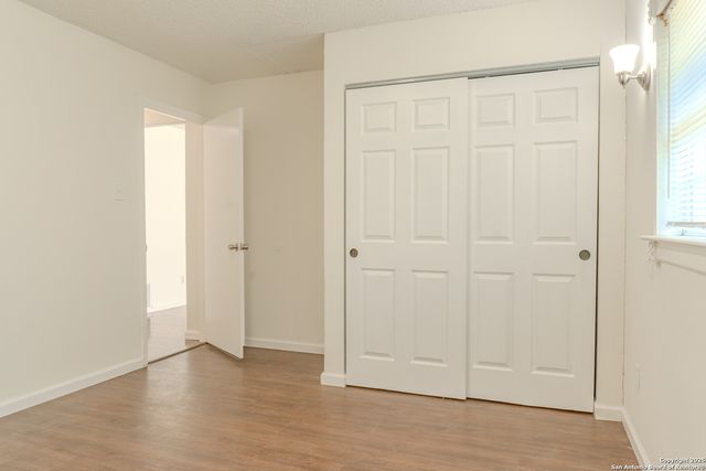 5962 Cliff Valley, San Antonio, TX 78250