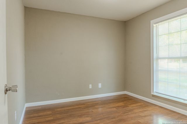 5962 Cliff Valley, San Antonio, TX 78250