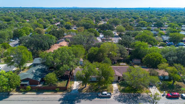 5962 Cliff Valley, San Antonio, TX 78250