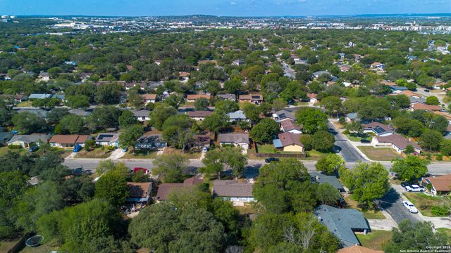 5962 Cliff Valley, San Antonio, TX 78250