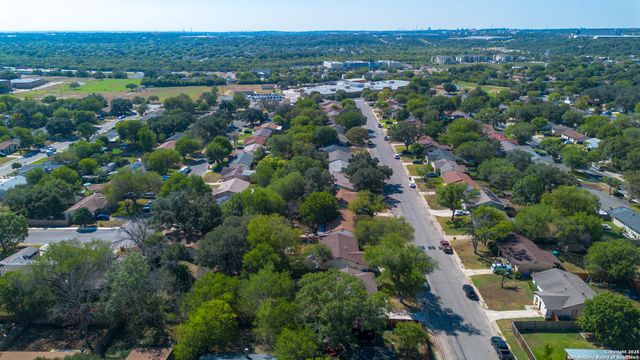 5962 Cliff Valley, San Antonio, TX 78250