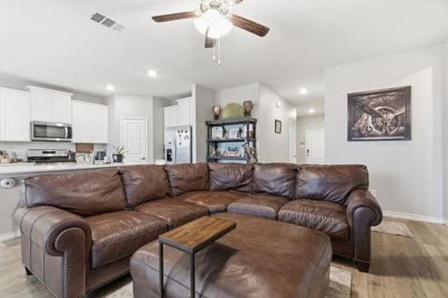 3018 Moccasin Lane, Aubrey, TX 76227