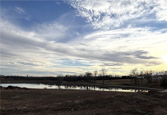 8952 Ginger Street, Lenexa, KS 66227