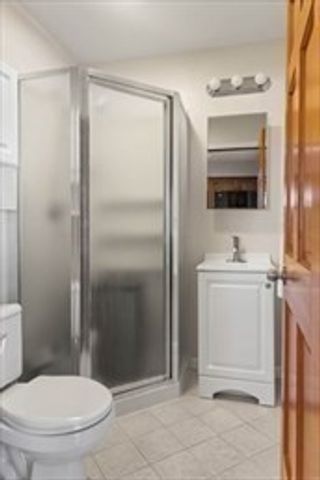 16 Simmons Rd, Nahant, MA 01908